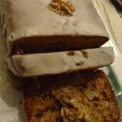 Bolo de nozes com glacê de limão