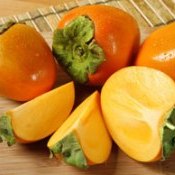 Caqui faz bem para o coração: veja 8 benefícios da fruta