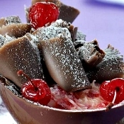 Ovo de páscoa com cereja