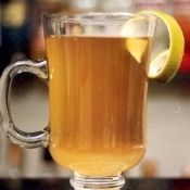 Quentão com casca de laranja