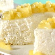 Pudim de tapioca com calda de abacaxi