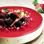 Cheesecake de limão com frutas vermelhas