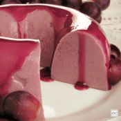 Flan de uva com calda de vinho