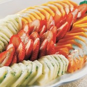 Salada de frutas com iogurte e hortelã