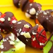 Frutas de chocolate e castanhas