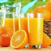 A cada 5 copos de suco de laranja no mundo, 3 são com fruta cultivada no Brasil