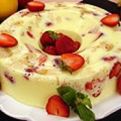 Pudim de frutas de creme 4 leites