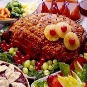 Tender com molho de mostarda, abacaxi e ameixa